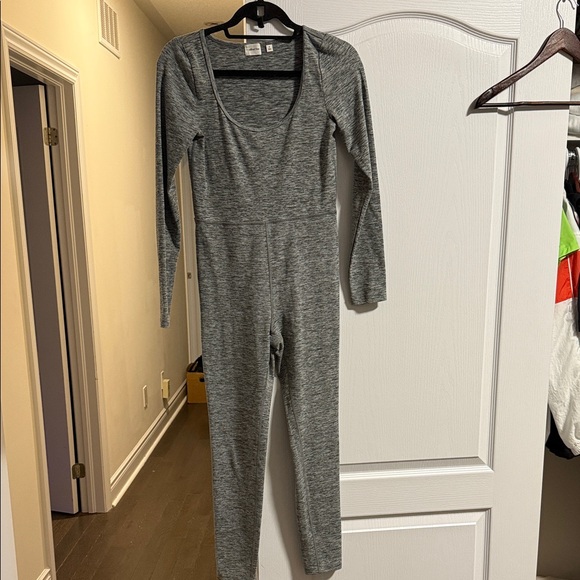 Aritzia Heather Gray Long Sleeve Jumpsuit - Picture 1 of 1